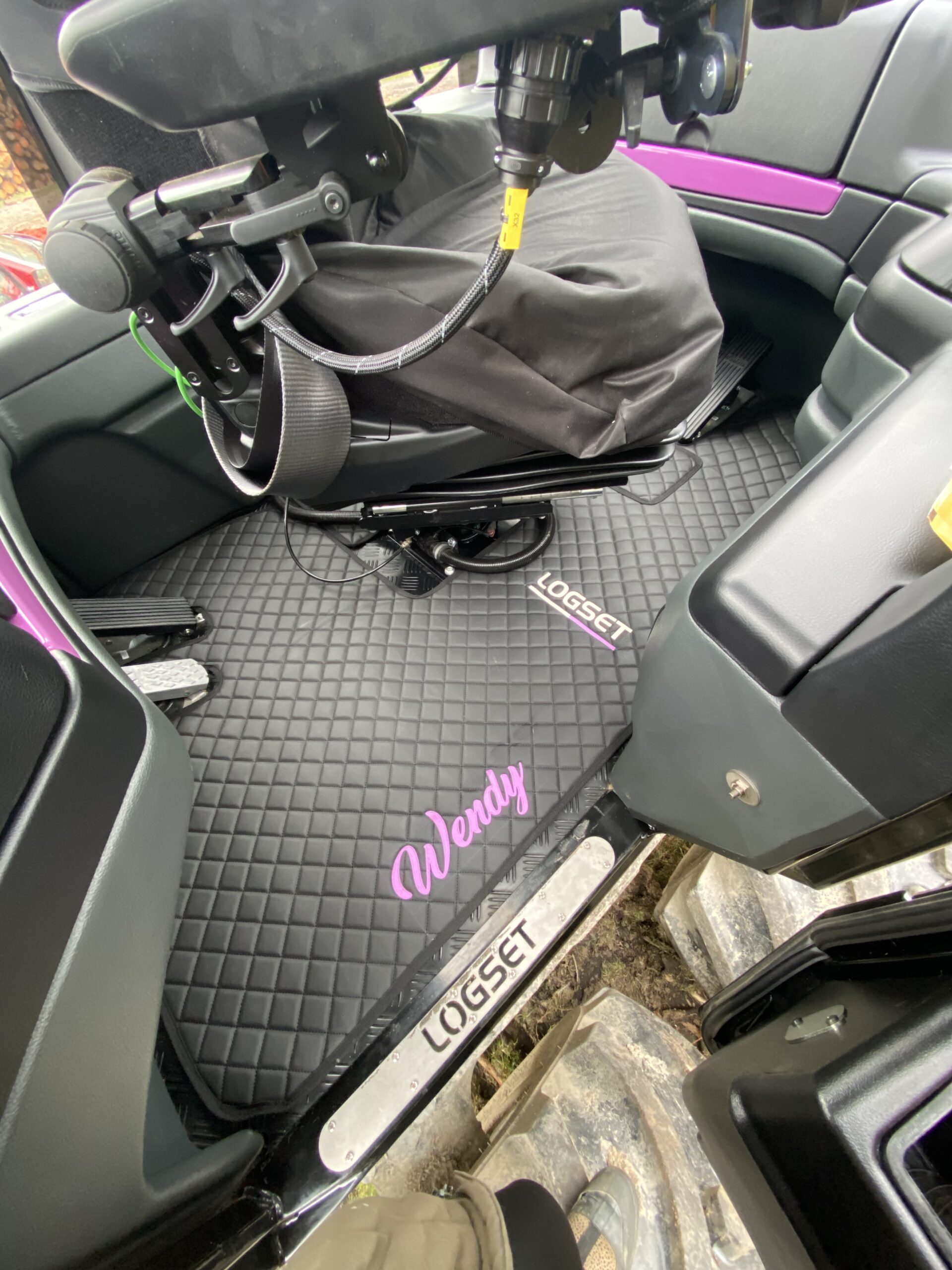 Mulberry Furnishings Automotive Jobs (8)