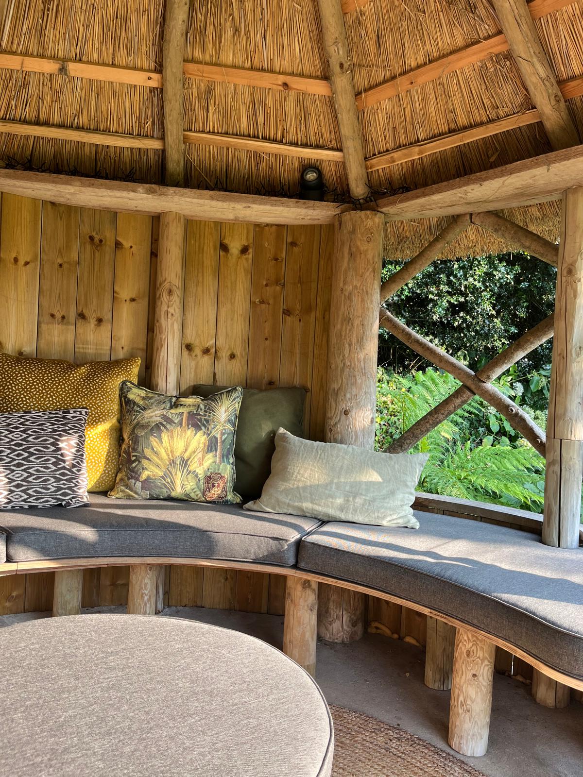 Outdoor Jobs Mulberry Furnishings (6)