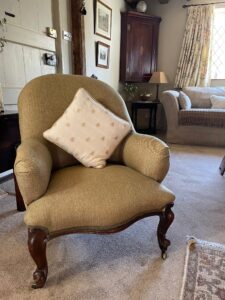 Traditional Jobs Mulberry Furnishings (3)